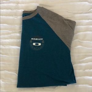 Raglan 3/4 Sleeve Oakley/Buckle Graphic Tee